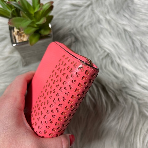 KATE SPADE WALLET - Picture 12 of 13